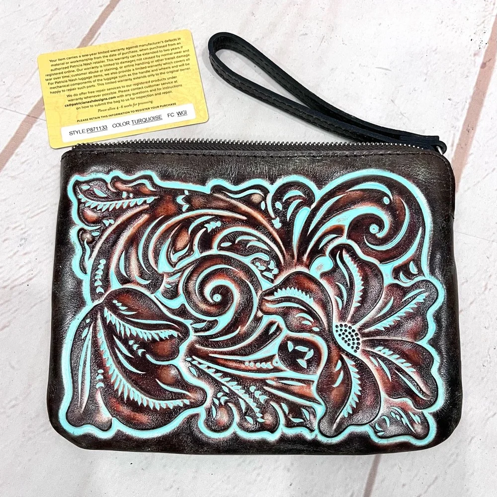 NWOT Patricia Nash Boho Turquoise Tooled Cassini Leather Wristlet Clutch Purse